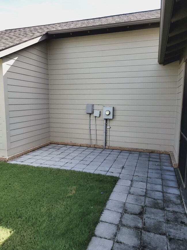 Building Photo - 4417 Tuckahoe Ln