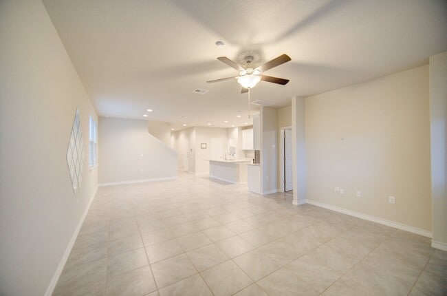 Building Photo - 8842 White Crown