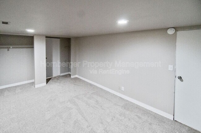 Building Photo - 11904 E 10th Ave