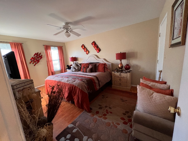 Building Photo - 2694 College Hill Cir