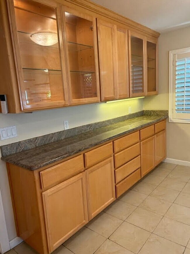 Building Photo - Beautiful Home with multiple upgrades!