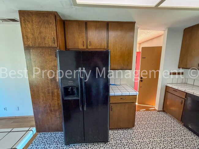 Building Photo - Great Shape Single Family Home near Fremont Bart Station