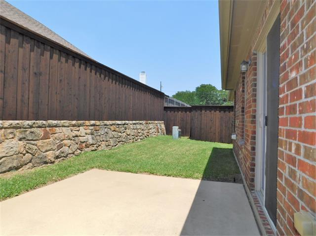 Building Photo - 4502 Baytree Ave