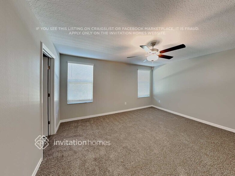 Building Photo - 2228 Jungle Dr