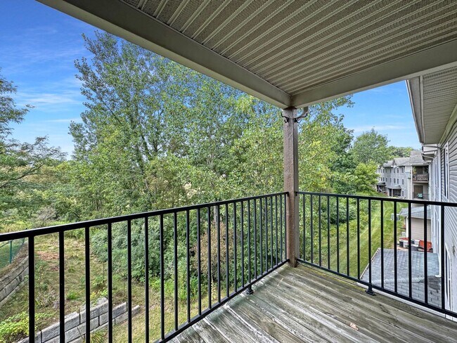 Building Photo - Battle Creek 1 Bedroom / 1 Bath Apartment – Available Now!