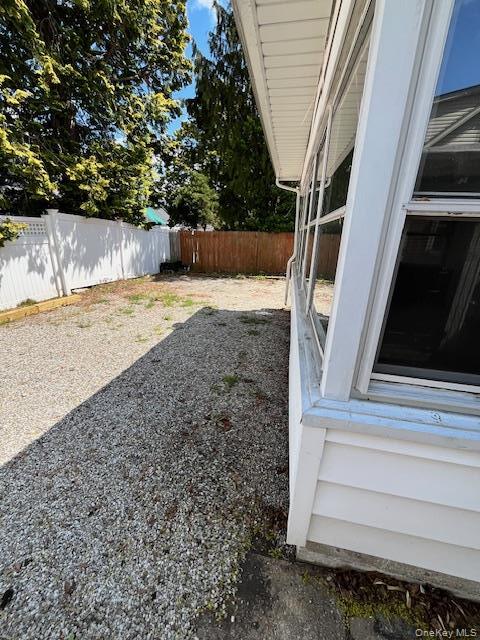 Building Photo - 345 Walton St