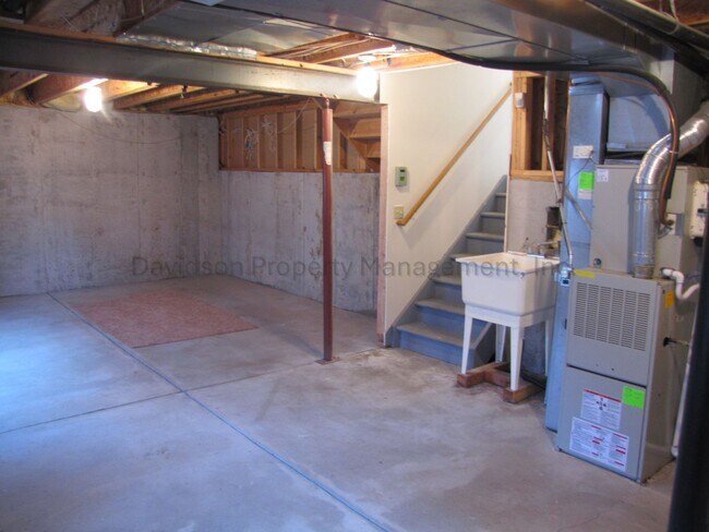 Building Photo - 5624 Corinth Dr