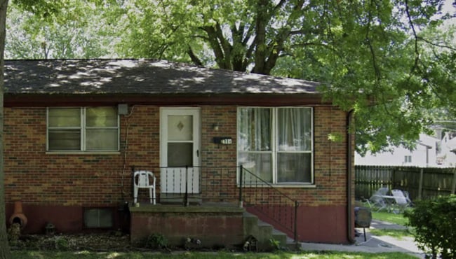 Primary Photo - 111 E Madison St