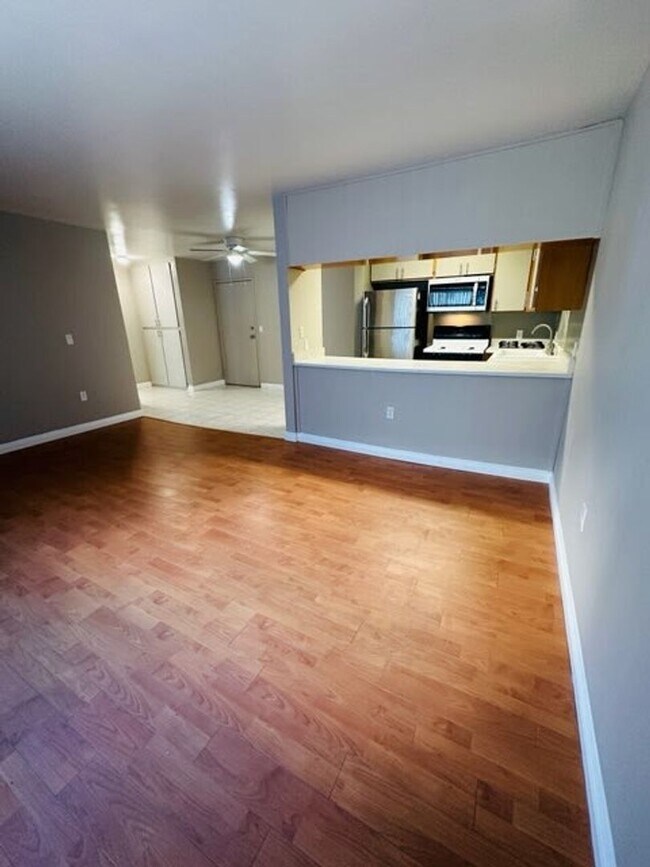 Interior Photo - Schrader Apartments, LLC