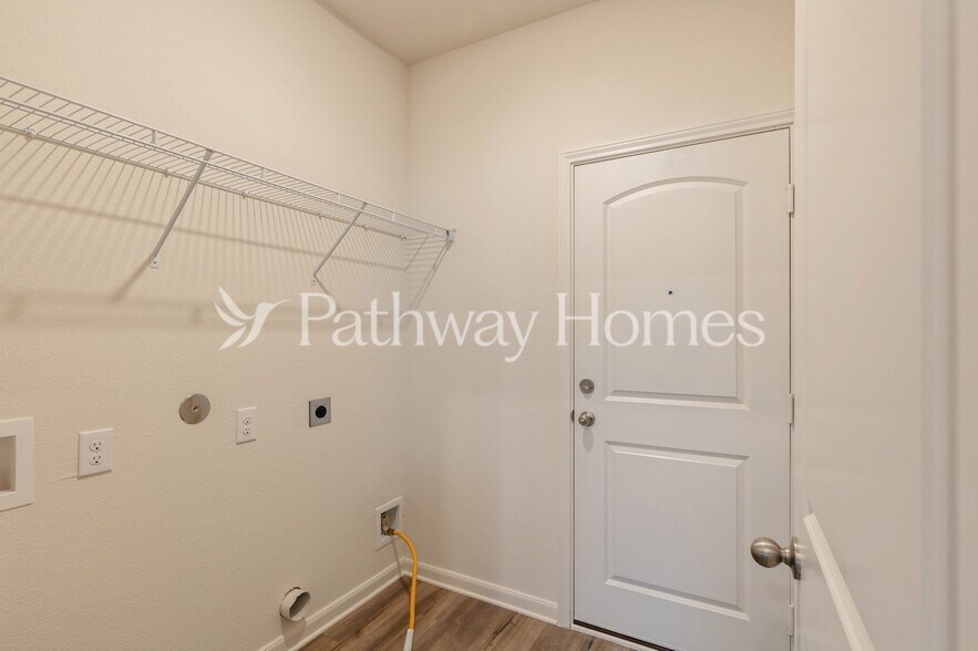 Building Photo - 10820 Gray Mare Dr