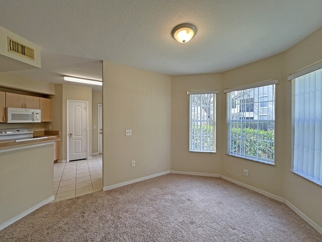 Building Photo - 110 SW Peacock Blvd