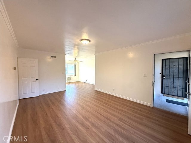 Building Photo - 665 S Lake Ave