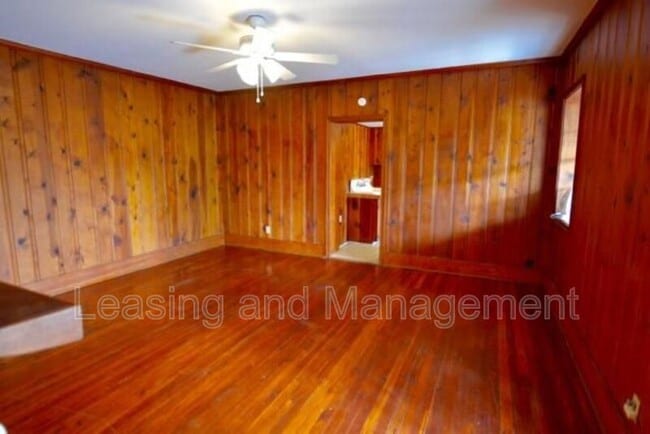 Building Photo - 21 Archdale St
