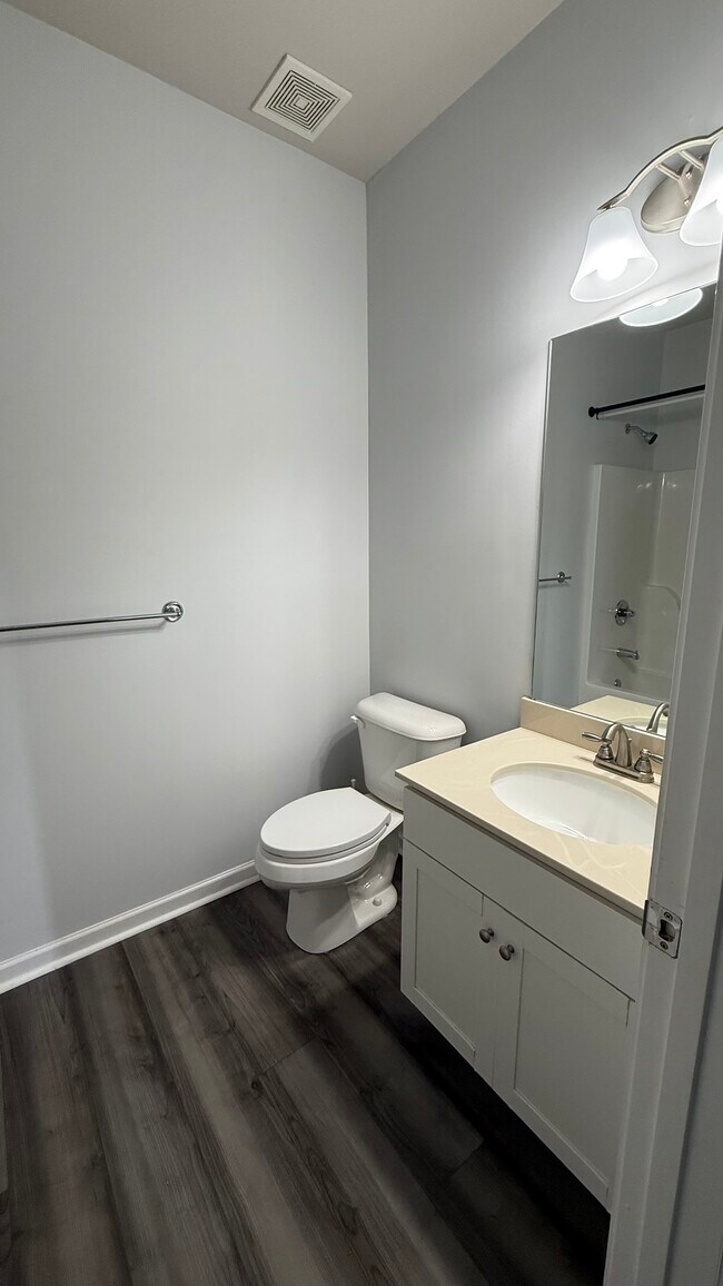 Building Photo - 118 Celebration Song