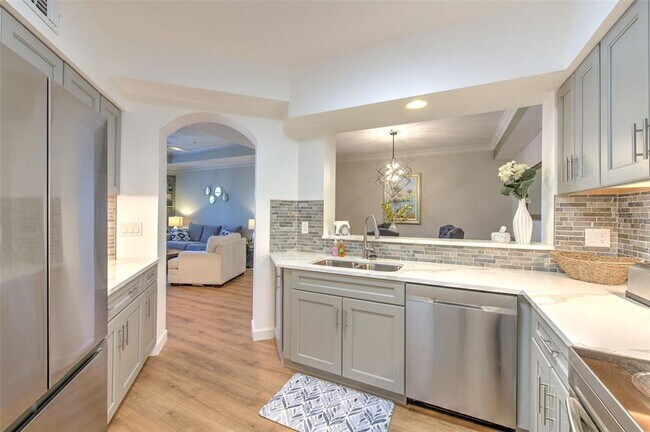 Building Photo - 3312 Bay Club Cir