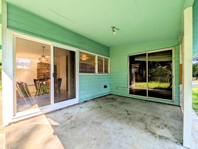 Building Photo - 3Bd/1.5Ba Kenmore House