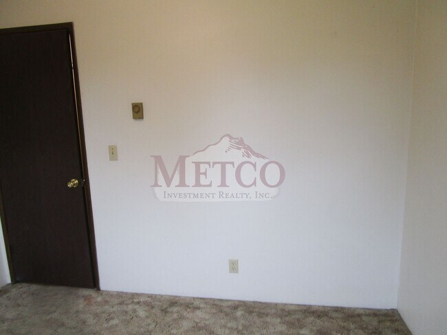 Building Photo - 19703