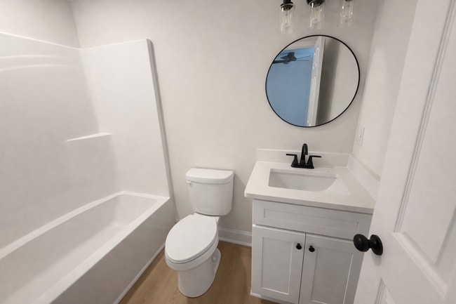 Building Photo - CHARMING RANCH STYLE HOME AVAILABLE MARCH 9TH!