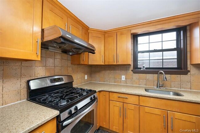 Building Photo - 63-39 136th St