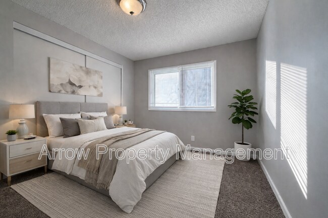 Building Photo - 1820 F St