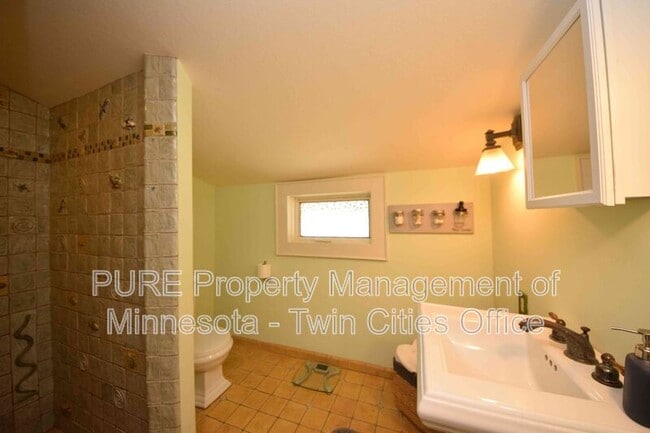 Building Photo - 4201 2nd Ave S