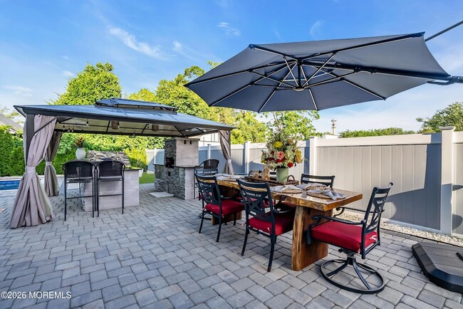 Building Photo - 243 Overbrook Ave