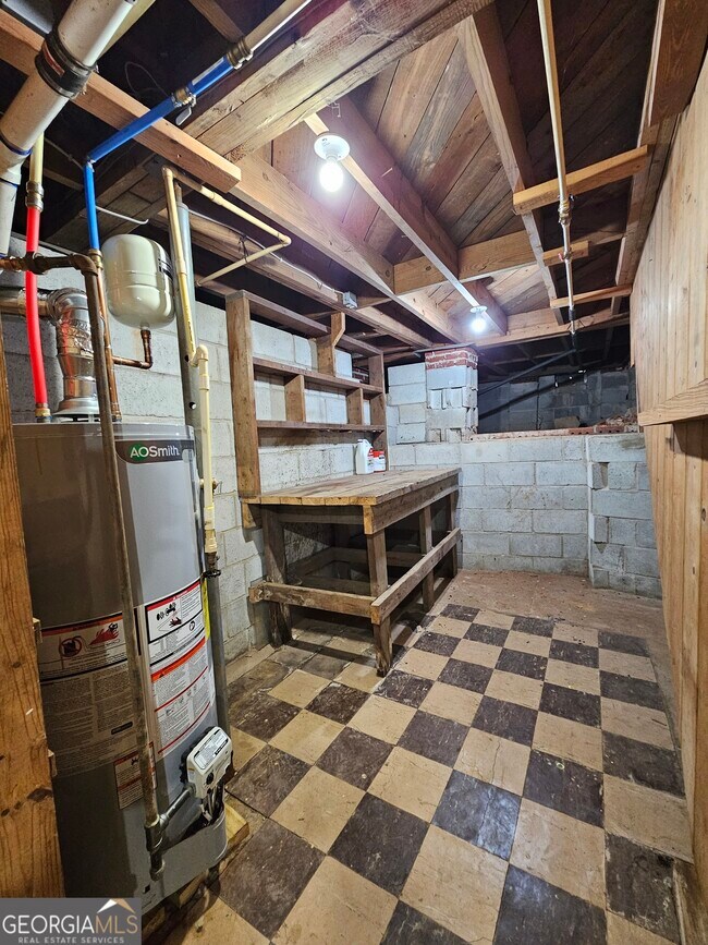 Building Photo - 2654 Plantation Dr