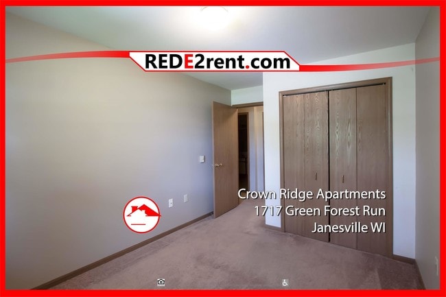 Building Photo - 1717 Green Forest Run