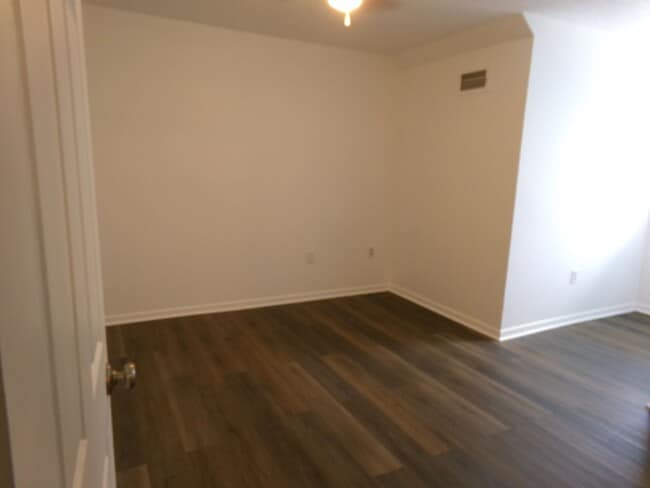 Building Photo - ***COMING SOON*** Country Setting No HOA