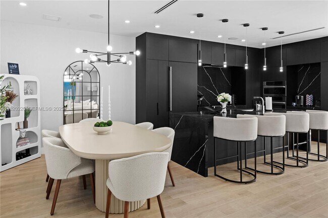 Building Photo - 550 NW 42nd St