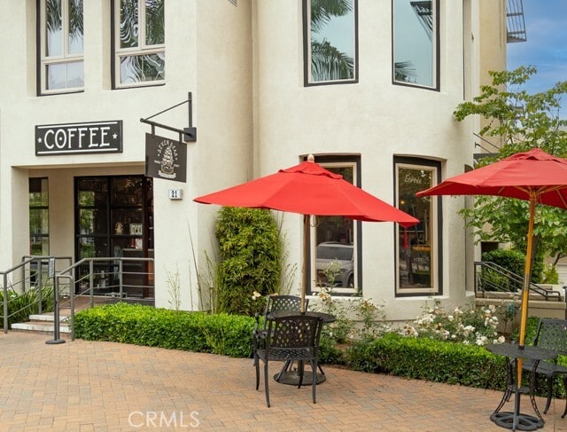 Building Photo - 21 Vantis Dr