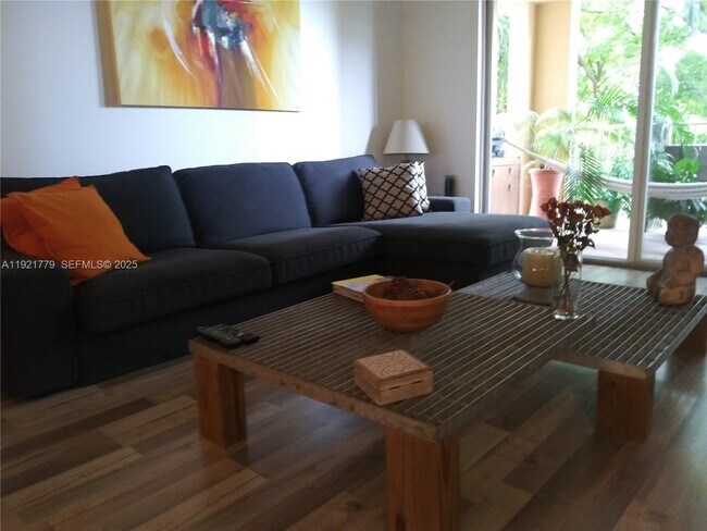 Building Photo - 19901 E Country Club Dr