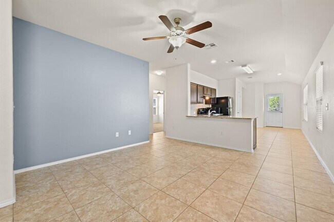 Building Photo - 10209 Crescendo Ln