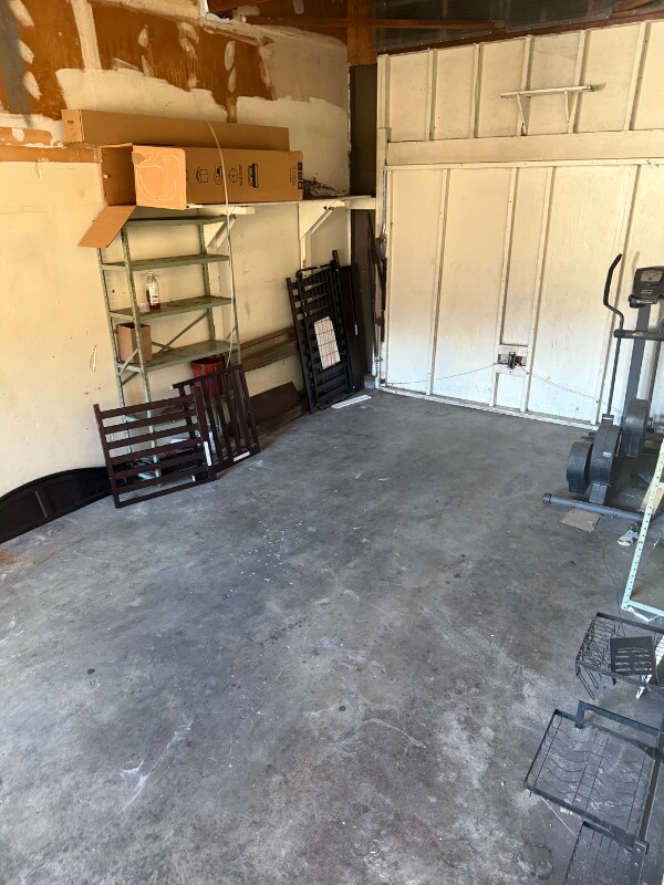 Building Photo - 2030 Kinsley St