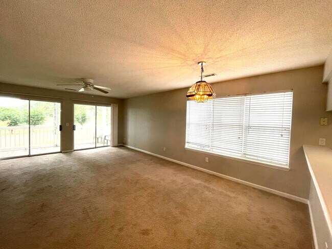 Building Photo - Available Now! 2 Bedroom, 2 Bath Condo at ...