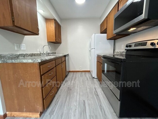 Building Photo - 1232 S Jackson St