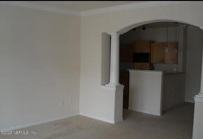 Building Photo - 1300 Riverplace Blvd