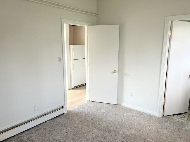 Building Photo - 9 Summer St