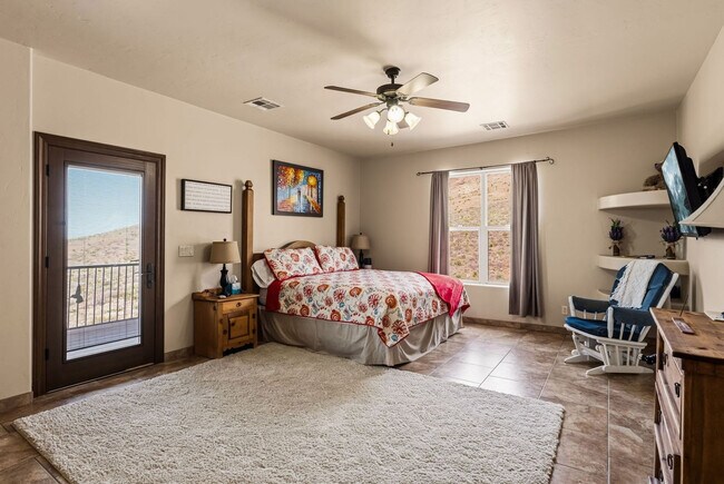 Building Photo - 12705 Chuck Wagon Rd