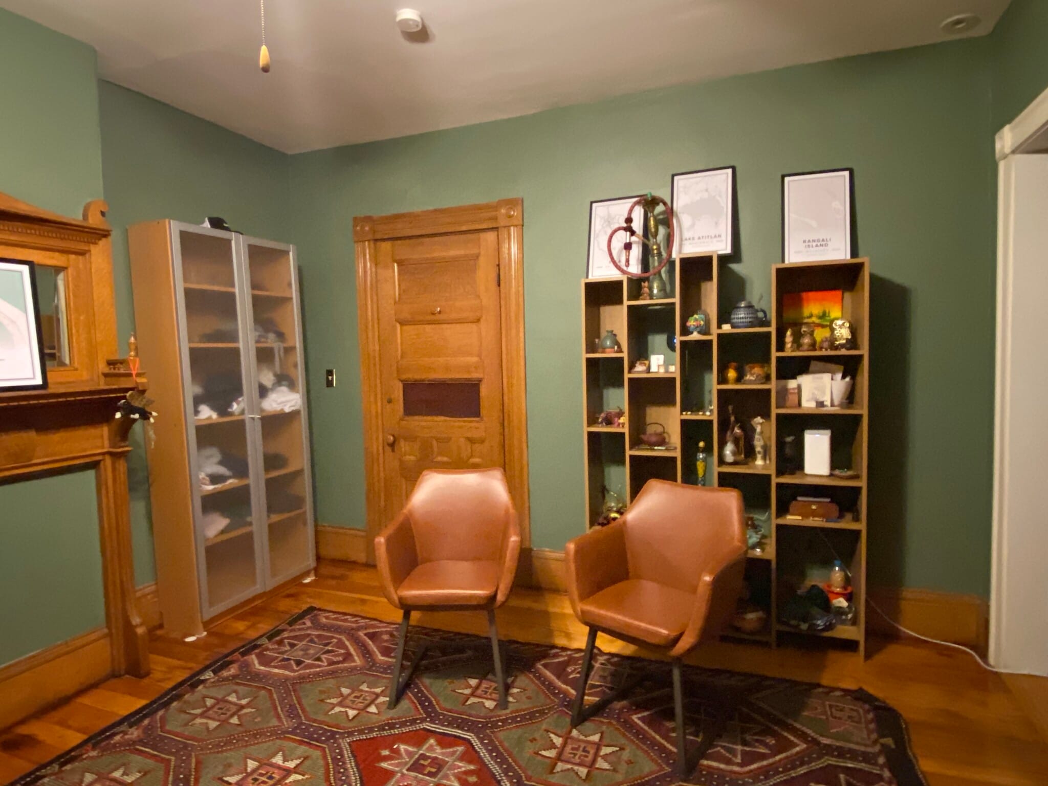 Adjoining library/gym to Master bedroom (2nd floor) - 41 Beacon St