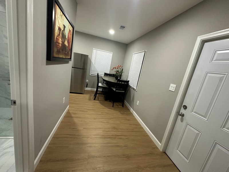 Building Photo - 2608 Village Ln