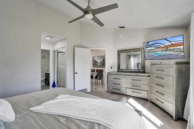 Building Photo - 7909 NW 19th St