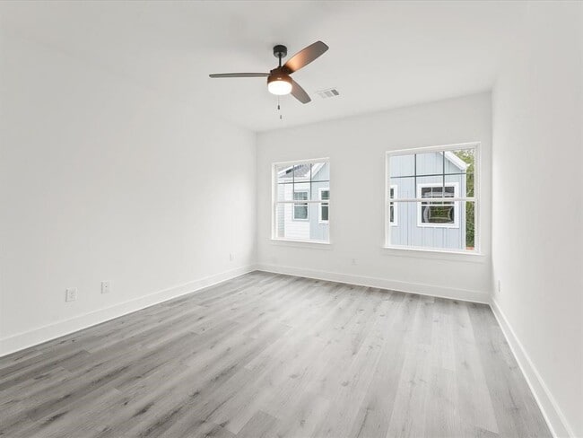 Building Photo - 4012 Northfield Ln