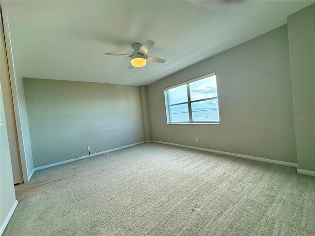 Building Photo - 7200 Sunshine Skyway Ln S