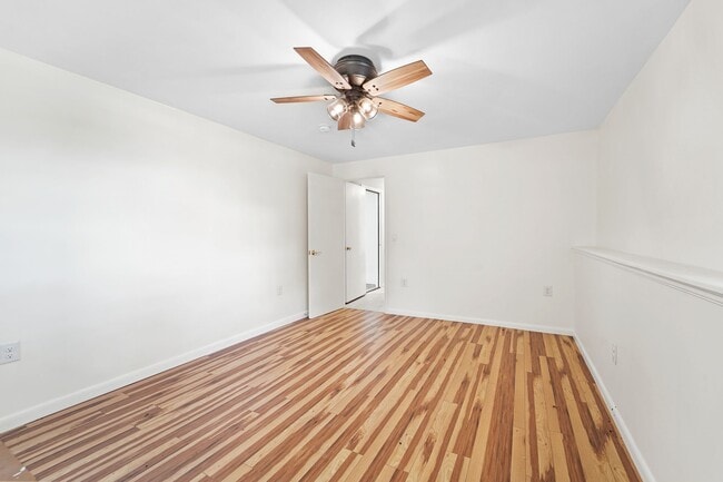 Building Photo - 40 Grand St