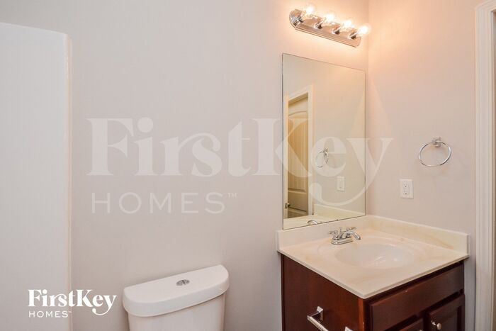 Building Photo - 9180 Gallitin Dr SW
