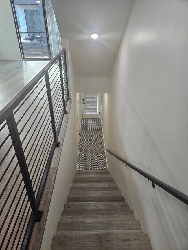 Building Photo - 251 S Roosevelt St