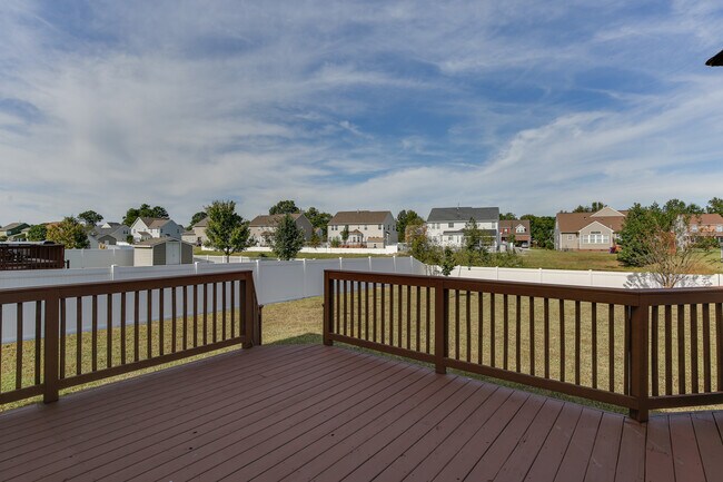 Building Photo - 1441 Kemp Bridge Dr