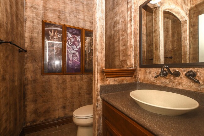 Building Photo - 21685 Merion Ct