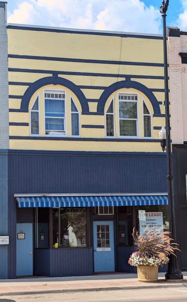Building Photo - 24 Main St S